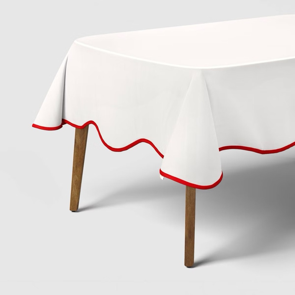 84"x60" nwt Red Scallop Tablecloth - Threshold